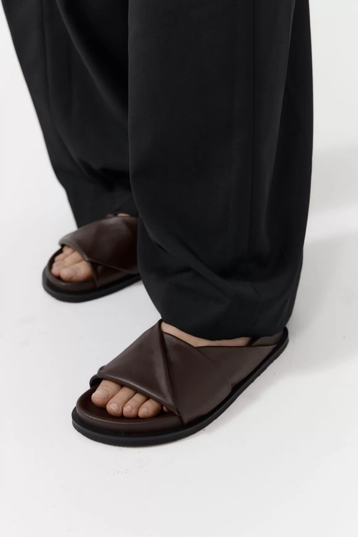 St. Agni Fold Detail Slide - Chocolate