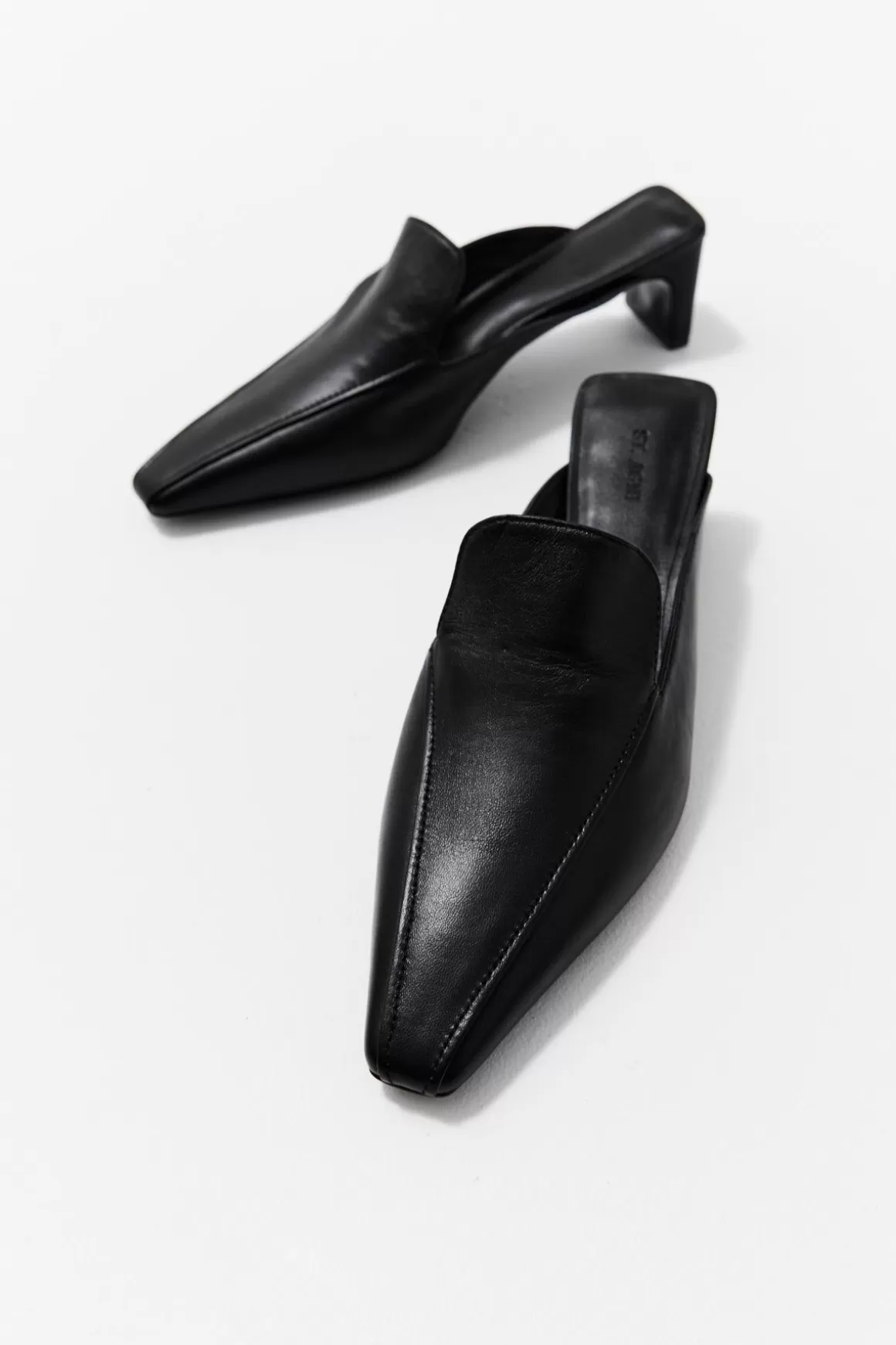 St. Agni Heeled Loafer - Black