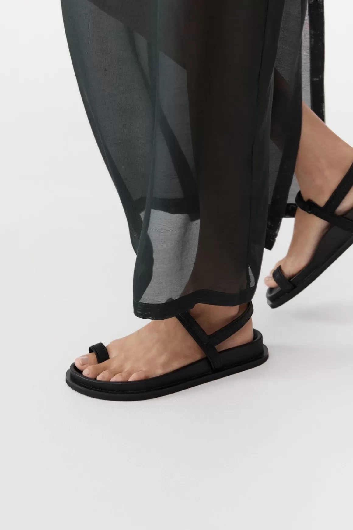 St. Agni Keko Sandal - Black