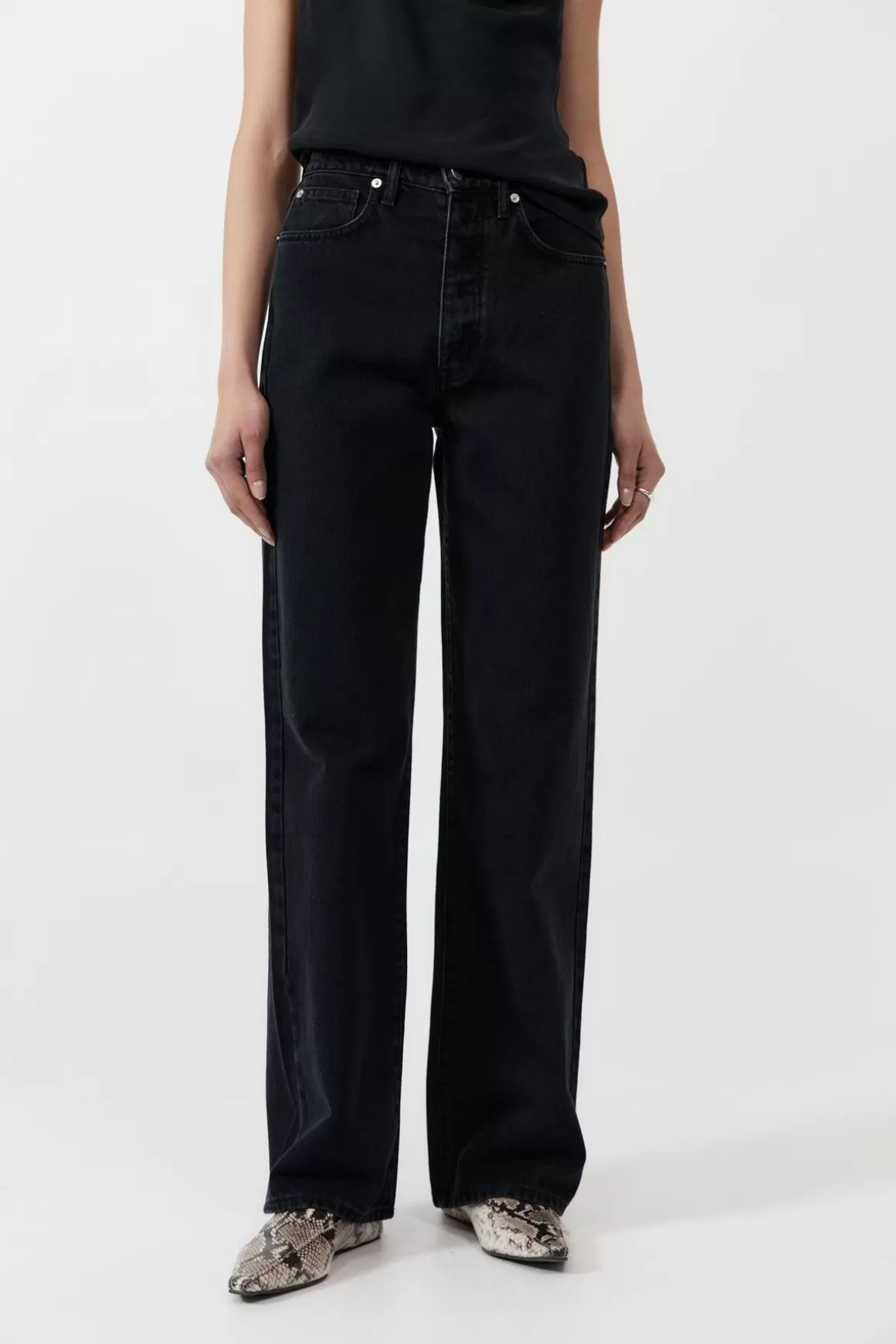 St. Agni Mid Rise Wide Leg - Washed Black