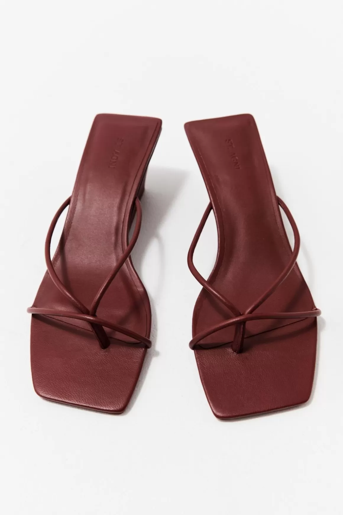 St. Agni Minimal Low Wedge - Rouge