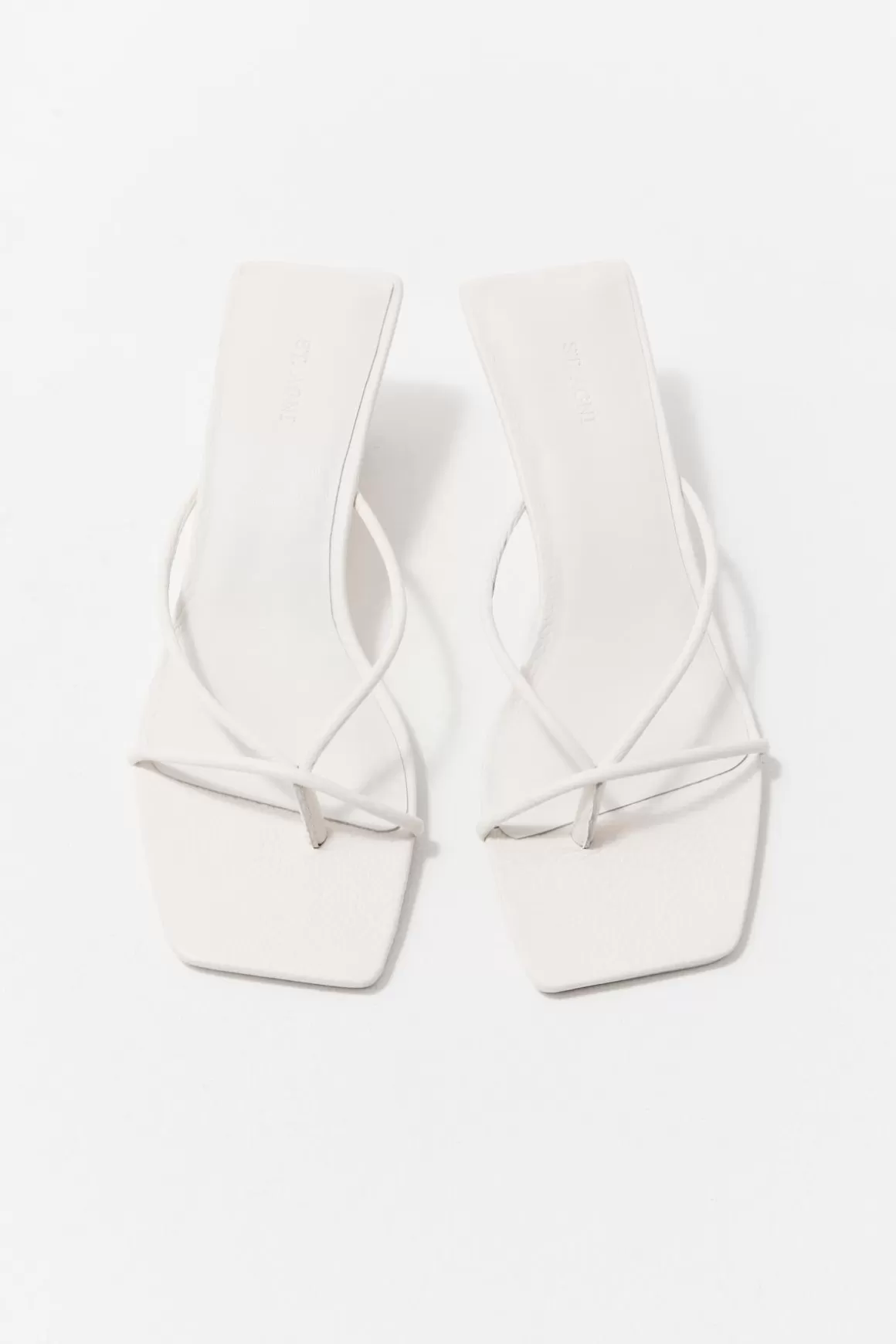 St. Agni Minimal Low Wedge - White