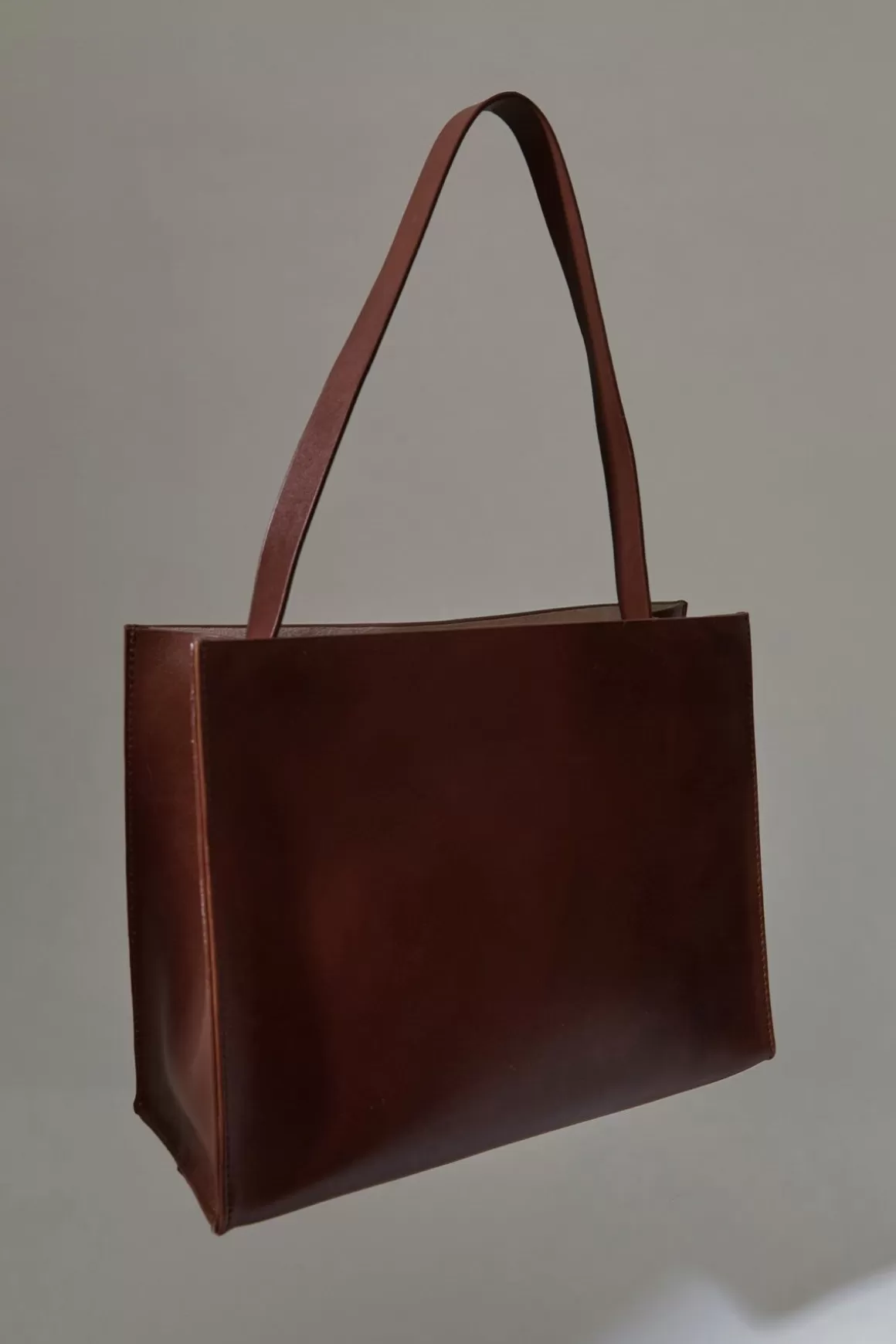 St. Agni Minimal Mini Tote - Antique Tan