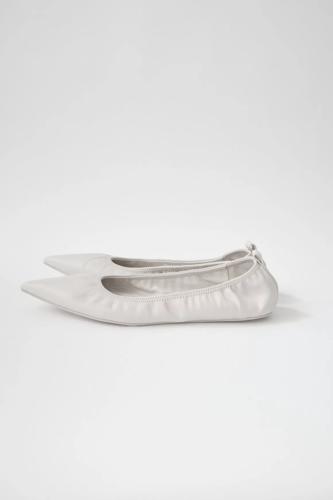 St. Agni Soft Leather Flat - Cool White