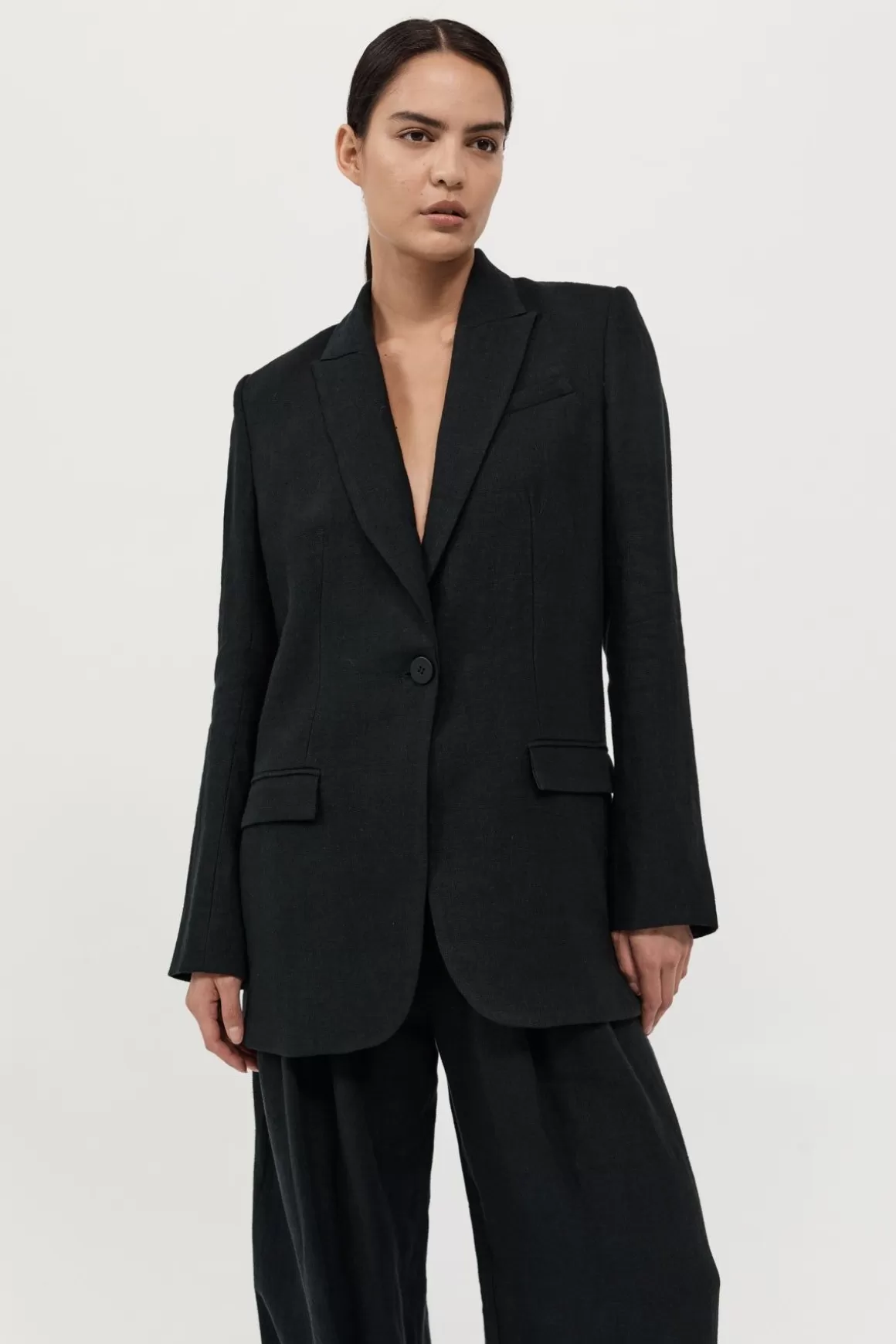 St. Agni Tailored Linen Blazer - Black