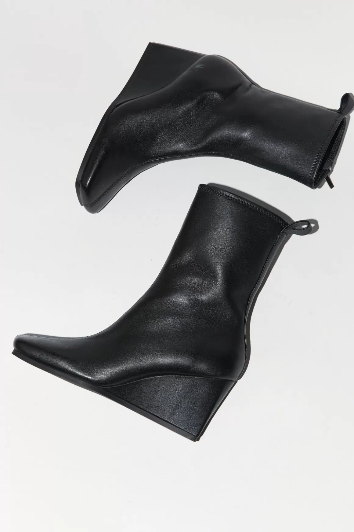 St. Agni Wedge Boot - Black